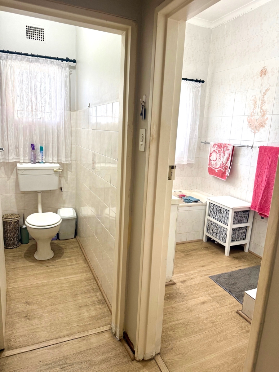 4 Bedroom Property for Sale in Amandelrug Western Cape